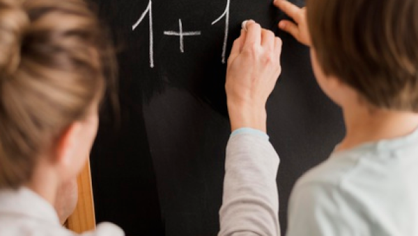 MATEMÁTICA NA EDUCAÇÃO INFANTIL E SÉRIES INICIAIS