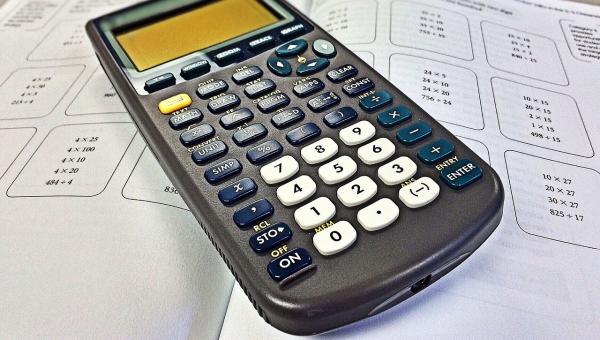 DOCÊNCIA EM MATEMÁTICA E PRÁTICAS PEDAGÓGICAS